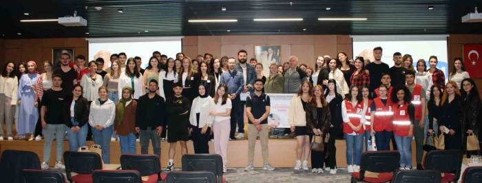 Çanakkale’de Öğrenciler, Hayvanlara İlk Yardımı Öğrendi