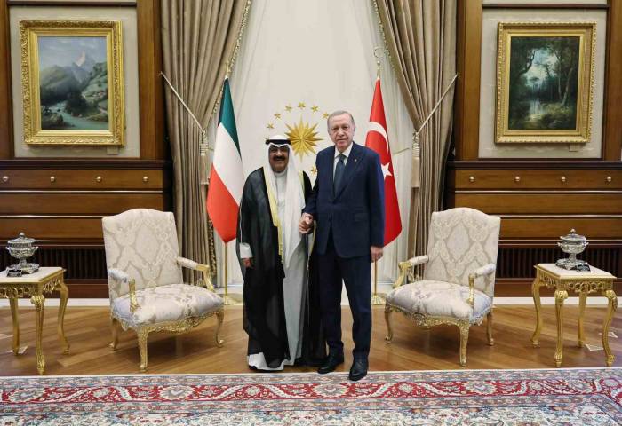 Cumhurbaşkanı Erdoğan, Kuveyt Emiri El Sabah İle Bir Araya Geldi