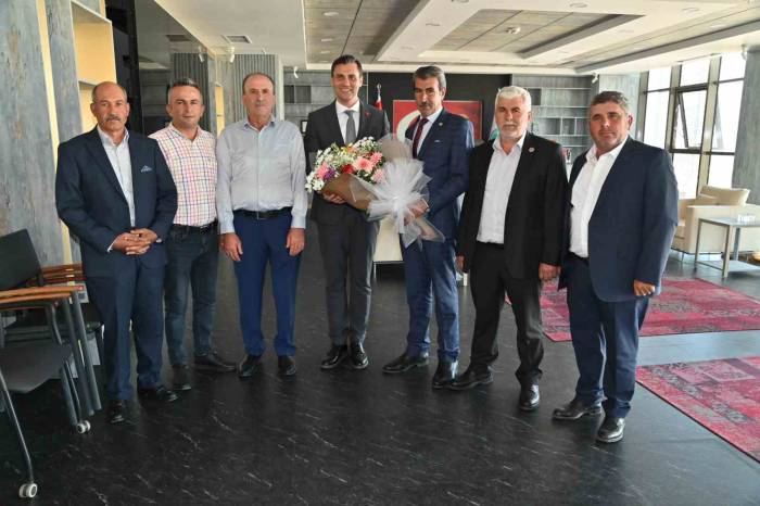 Manisa Çiftçisi İçin Yeni Pazarlar Bulunacak, Mahsul Toprakta Kalmayacak