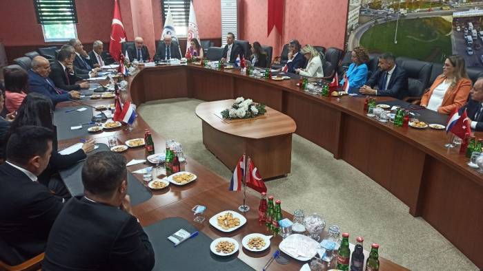 Almanya’dan Sonra Hollanda İle De İmzalandı