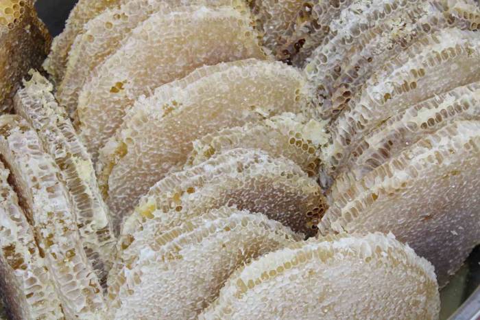 Siirt Pervari Balı Hastalıklara Şifa Oluyor