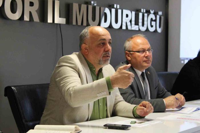 Afyonkarahisar’da Antrenörler Toplantısı Yapıldı