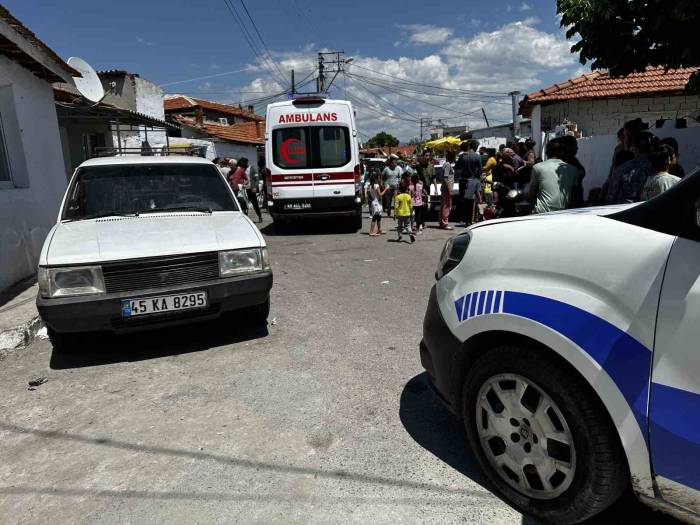 Uyuşturucu Krizine Giren Genç Kendine Zarar Verdi