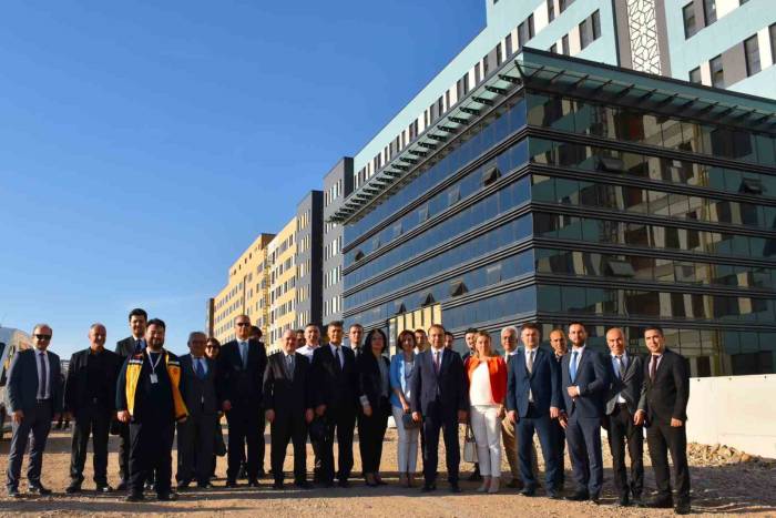 Aydın Şehir Hastanesi Hızla Yükseliyor