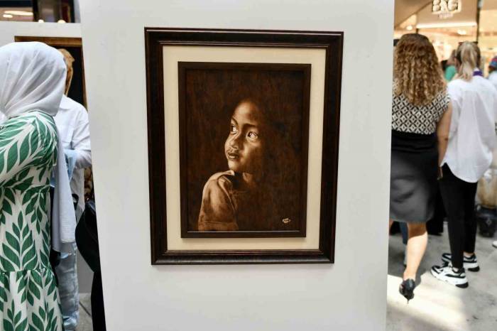 Esenyurtlu Kadınların El Emekleri “Anneler Günü” Sergisiyle Görücüye Çıktı