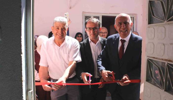 Hisarcık Hamamköy’de Açılan Giyim Kurslarının Yılsonu Karma Sergisi