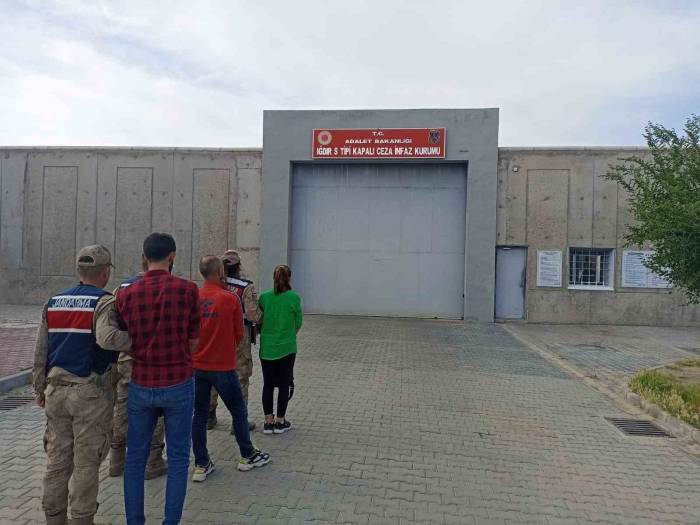 Iğdır’da Uyuşturucu Ticareti Yapan 3 Kişi Tutuklandı