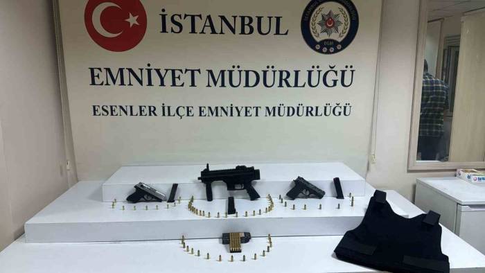Esenler’de Sanal Bahis Şebekesine Operasyon: 5 Gözaltı