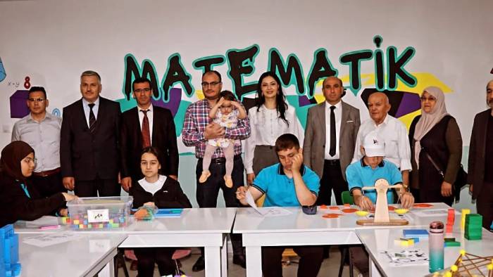 Sarıgöl’ün İlk Matematik Atölyesi Açıldı