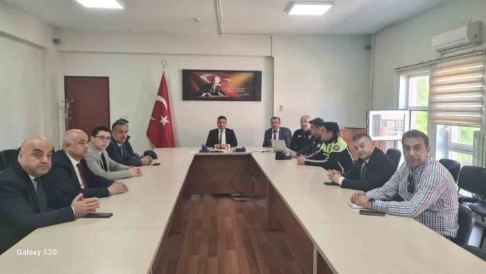 Trafik Değerlendirme Toplantısı Düzenlendi