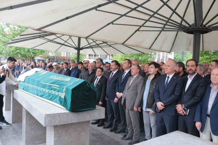 Ramazan Özcan Dualarla Uğurlandı