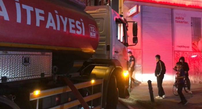 Bursa’da İş Hanının Çatı Katında Çıkan Yangın Korkuttu