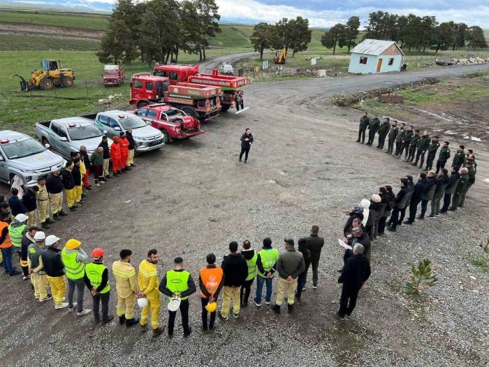 Sarıkamış’ta Orman Personeline Yangın Eğitimi