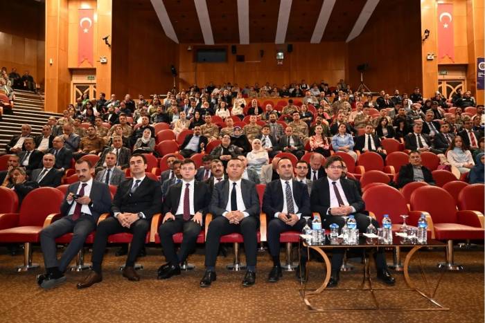 Kamu Personeline Etkili Hitabet Ve Diksiyon Eğitimi