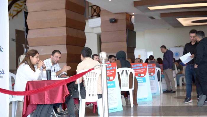 ’tuzla Kariyer Ve İstihdam Buluşmaları’nın 40’ıncısı Yoğun Katılımla Gerçekleşti