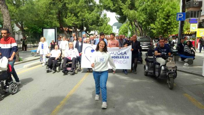 Muğla’da Engelliler Haftası Kutlamaları Yürüyüş İle Başladı