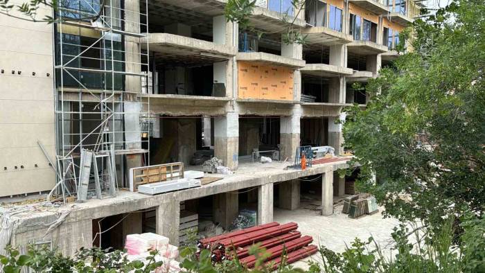 Sarıyer’de 34 Yıldır Bitmeyen 27 Katlı Bina İçin Yıkım Kararı