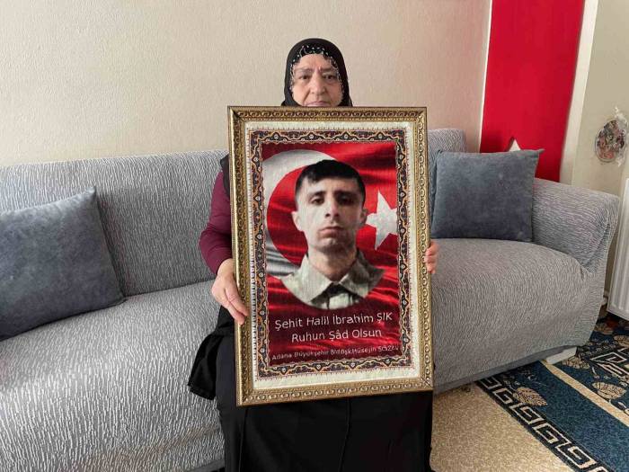 Şehit Annesinin Acı Anneler Günü