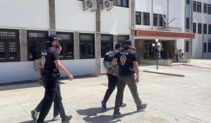 Vatandaşları 10 Milyon Lira Dolandıran Şahıslar Yakalandı