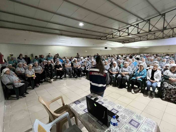 İncir Fabrikasında ‘Madde Bağımlılığı’ Eğitimi