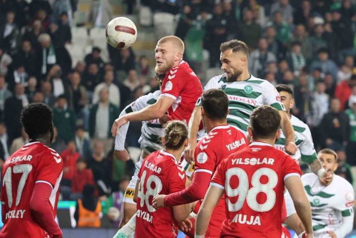 Trendyol Süper Lig: Konyaspor: 3 - Samsunspor: 0 (Maç Sonucu)