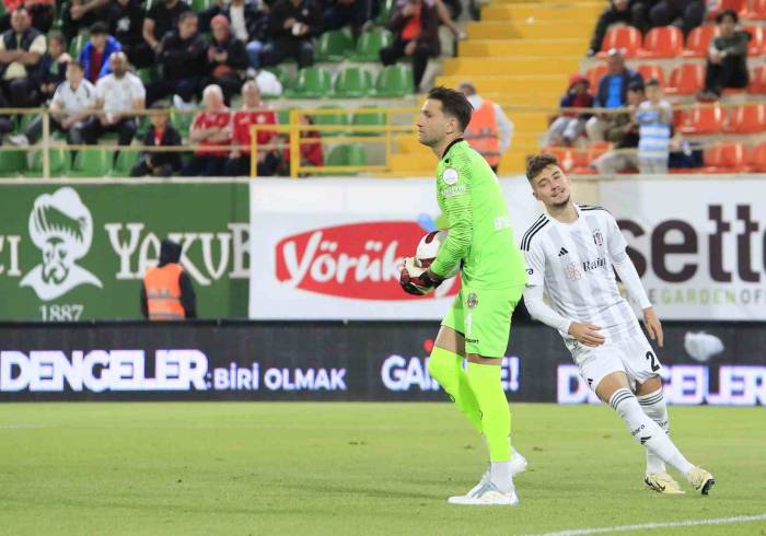 Trendyol Süper Lig: Alanyaspor: 1 - Beşiktaş: 1 (Maç Sonucu)