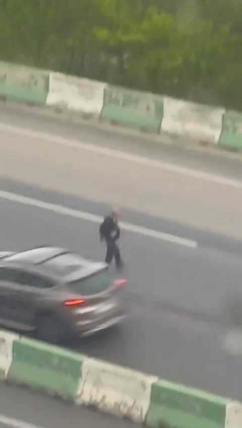 Facia Teğet Geçti...mudanya Yolunda Alkollü Yaya Paniği