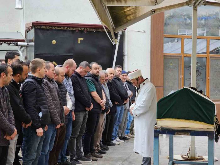 Kuzeni Tarafından Yanlışlıkla Vurulan 9 Yaşındaki Miraç Son Yolculuğuna Uğurlandı