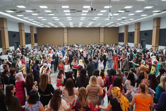 Esenyurt’ta “Sıra Gecesi” Düzenlendi