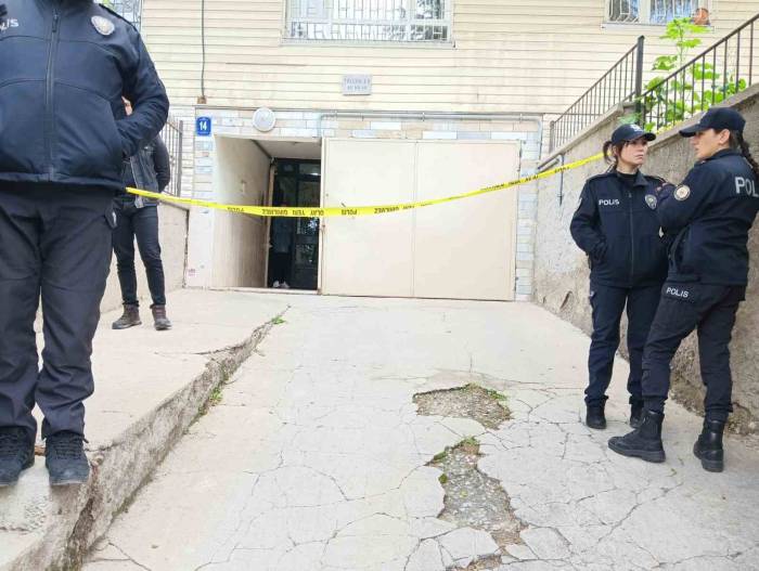 Ankara’da Komiser Yardımcısı, Eşini Ve 2 Çocuğunu Vurduktan Sonra İntihar Etti