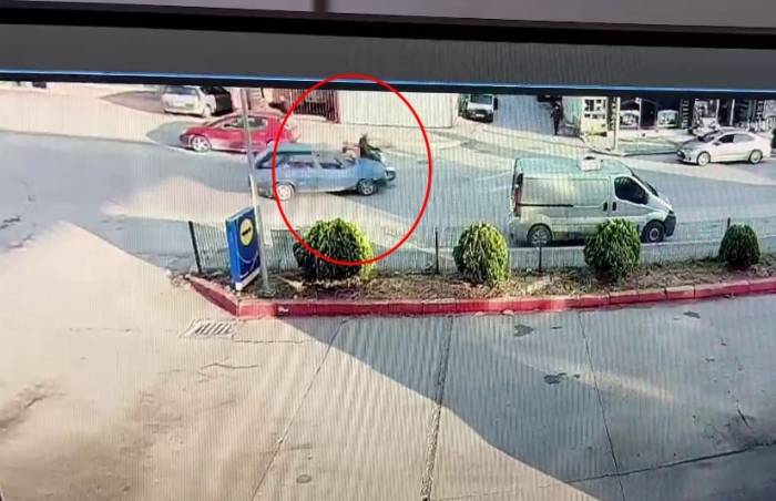 Otomobil İle Motosikletin Kazası Kamerada: 1 Yaralı