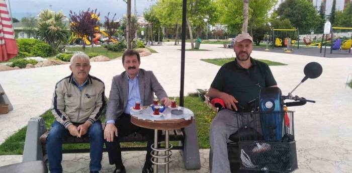 Vali Tavlı’dan Engellilerle Çay Sohbeti