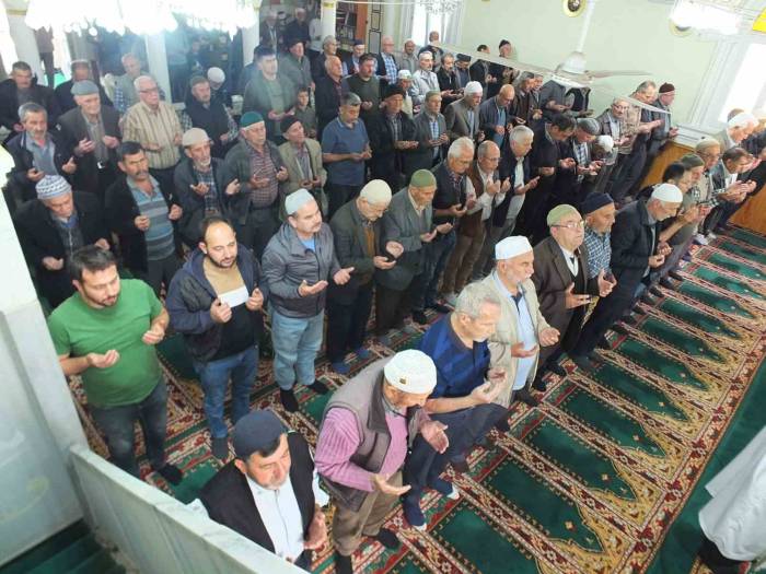 Balıkesir’de Çiftçi Hayrı 2 Bin Kişiyi Buluşturdu