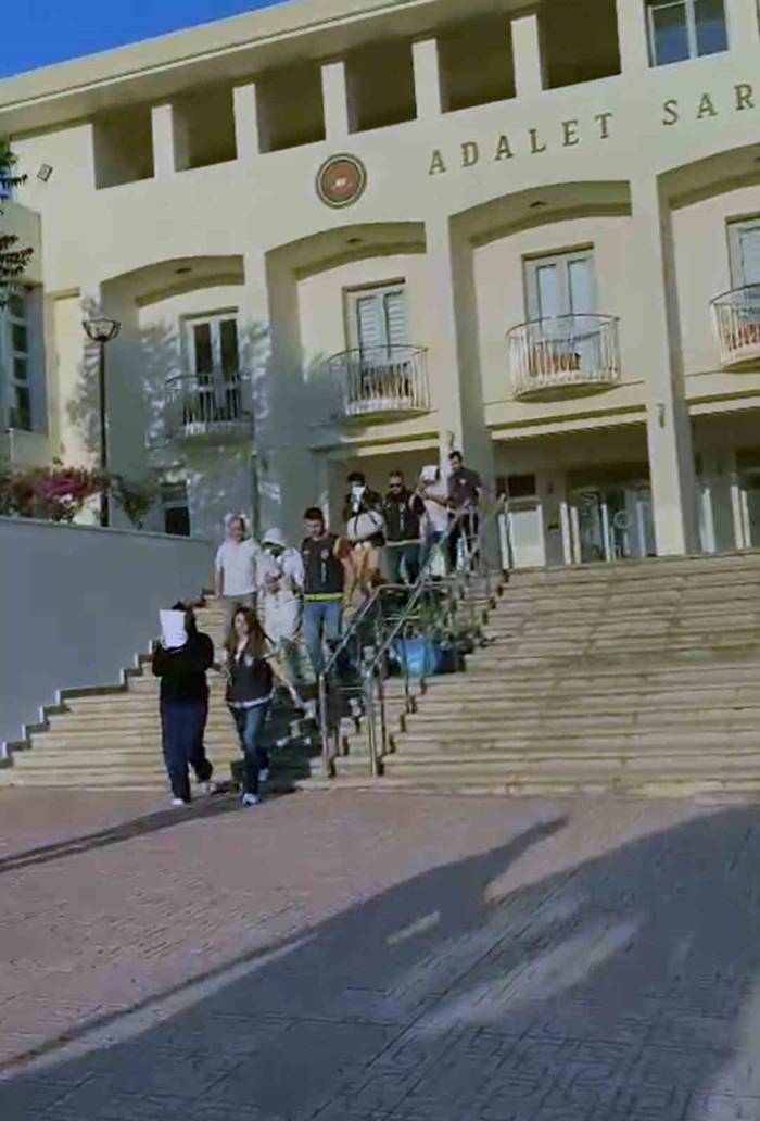 4 Aydır Takip Edilen Fuhuş Çetesi Çökertildi