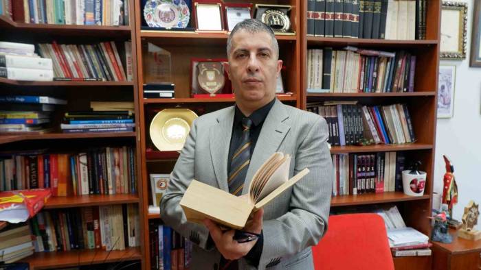 Eğilmez, Hazırladığımız Albümde : “Çocuk Katili İsrail’in Katliamları Anlatıldı”