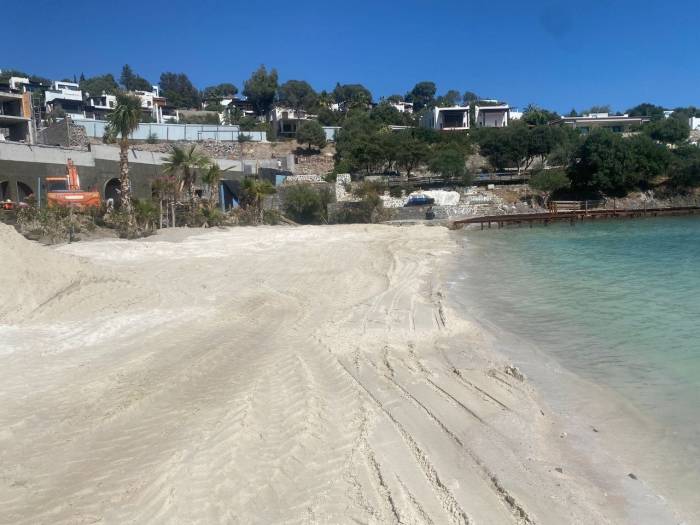 Belediye Ekiplerinden Kaçak Yapı Ve Beyaz Kum Denetimi