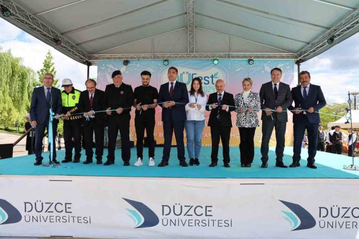 Düfest 2024 Açılış Töreniyle Başladı