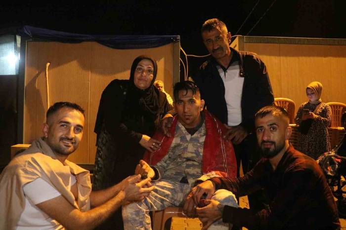 Yürekleri Isıtan Görüntü: Engelli Gencin Annesinin Hayaline Tüm Konteyner Kent Ortak Oldu