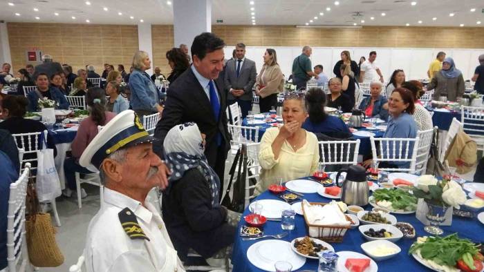 Başkan Aras Çiftçilerle Kahvaltıda Buluştu