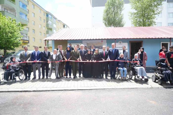 Muş’ta Engelliler İçin İki Farklı Kursun Açılışı Yapıldı