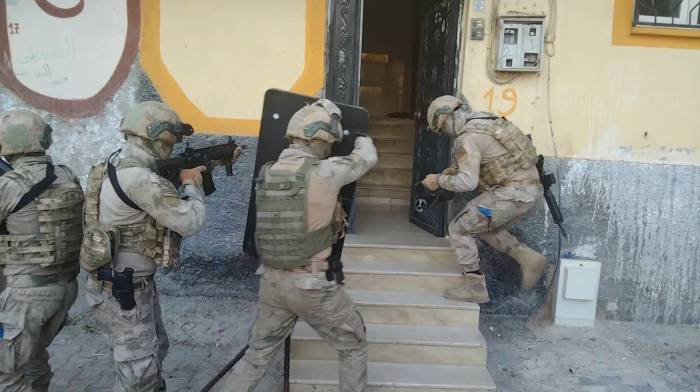 Şanlıurfa Merkezli Deaş Operasyonu: 8 Gözaltı