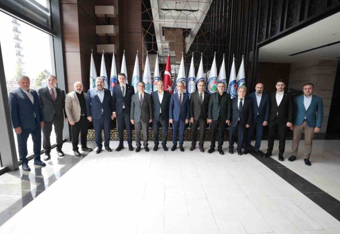 Hekim Milletvekillerinden Sağlık-sen’e Ziyaret