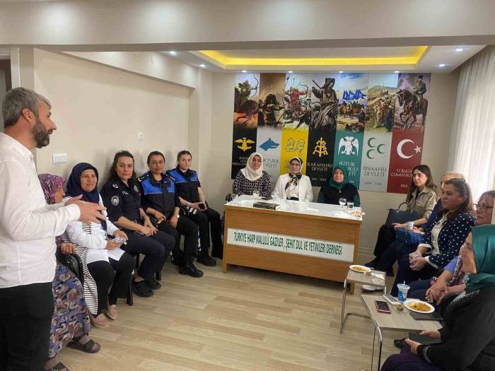 Şehit Ve Gazi Ailelerinden Aziz Şehitler İçin Mevlidi Şerif