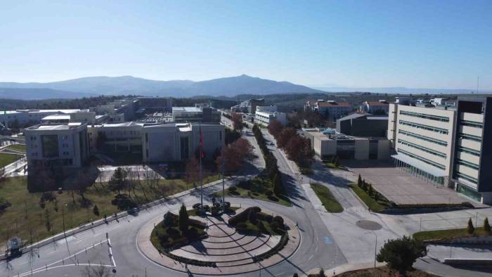 Uşak Üniversitesi Anlamlı Ve Farkındalık Oluşturan Bahar Etkinlikleri Gerçekleştiriyor