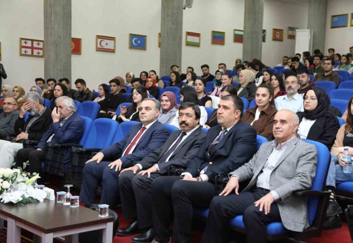 Erü’de ‘Uluslararası Medeniyet Krizinde Aile Ve Gençlik’ Konferansı