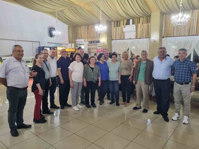 Nazilli’deki Kurum Çalışanlarından Emekli Meslektaşlarına Veda Yemeği