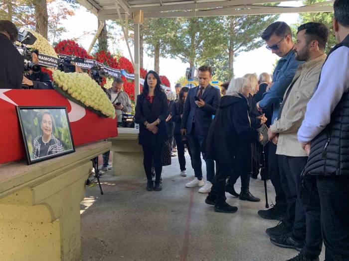 Ayten Gökçer Son Yolculuğuna Uğurlandı