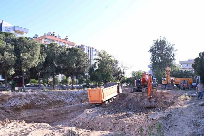 Vali Canbolat, Yapımı Devam Eden Huzurevinde İncelemelerde Bulundu