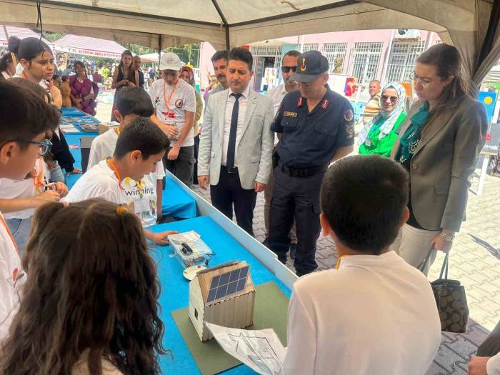 Köşk’te Öğrenciler Bilim Fuarında Bir Araya Geldi