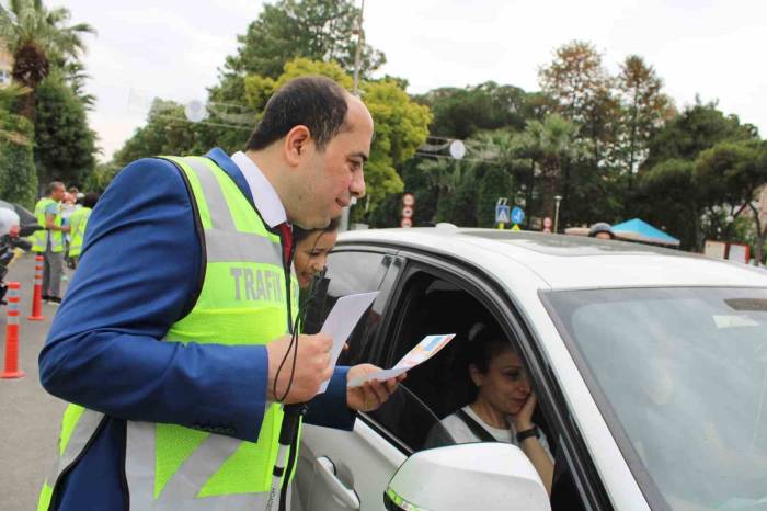 Aydın’da Görme Engelliler ‘Geçiş Üstünlüğüne’ Dikkat Çekti